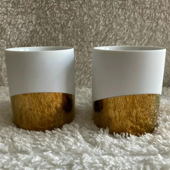 Two Starbucks Coffee/Tea Mugs 2012 Retired Matte White & Gold - 14 Oz - Picture 3 of 8